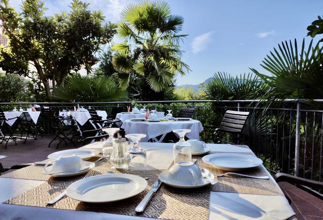 Die Sonnenterasse der Villa Clavenz