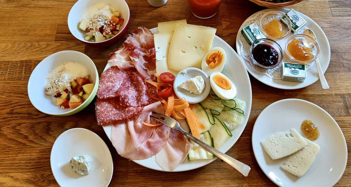Das Genißer-Frühstück der Villa Clavenz lässt keine Wünsche offen!
